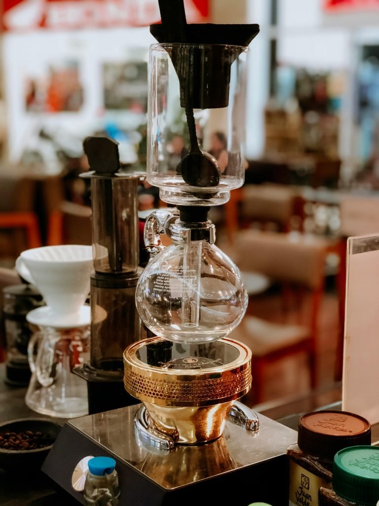 虹吸壺課程・塞風咖啡課程|桑卓咖啡學院 Siphon Coffee 專業實作與萃取技巧全面解析|咖啡課程|咖啡拉花課程 高雄