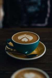 高雄咖啡課程,解鎖你的拉花魂!3小時咖啡拉花體驗入門基礎課程,直接接軌SCA義式咖啡師(拉花) | 拉花課程高雄首選