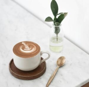 點燃你的咖啡館夢想!高雄 咖啡課程、咖啡拉花課程、拉花課程 首選:桑卓SCA義式咖啡拉花師證照課程,打造你的創業實戰力