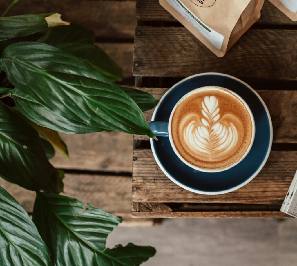 咖啡機蒸氣管怎麼用？打發奶泡角度全解析｜高雄 SCA 咖啡課程