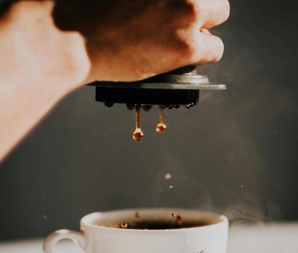 咖啡創業第一步：為什麼學會烘豆能節省 40% 的成本？｜SCA 咖啡烘豆課程推薦