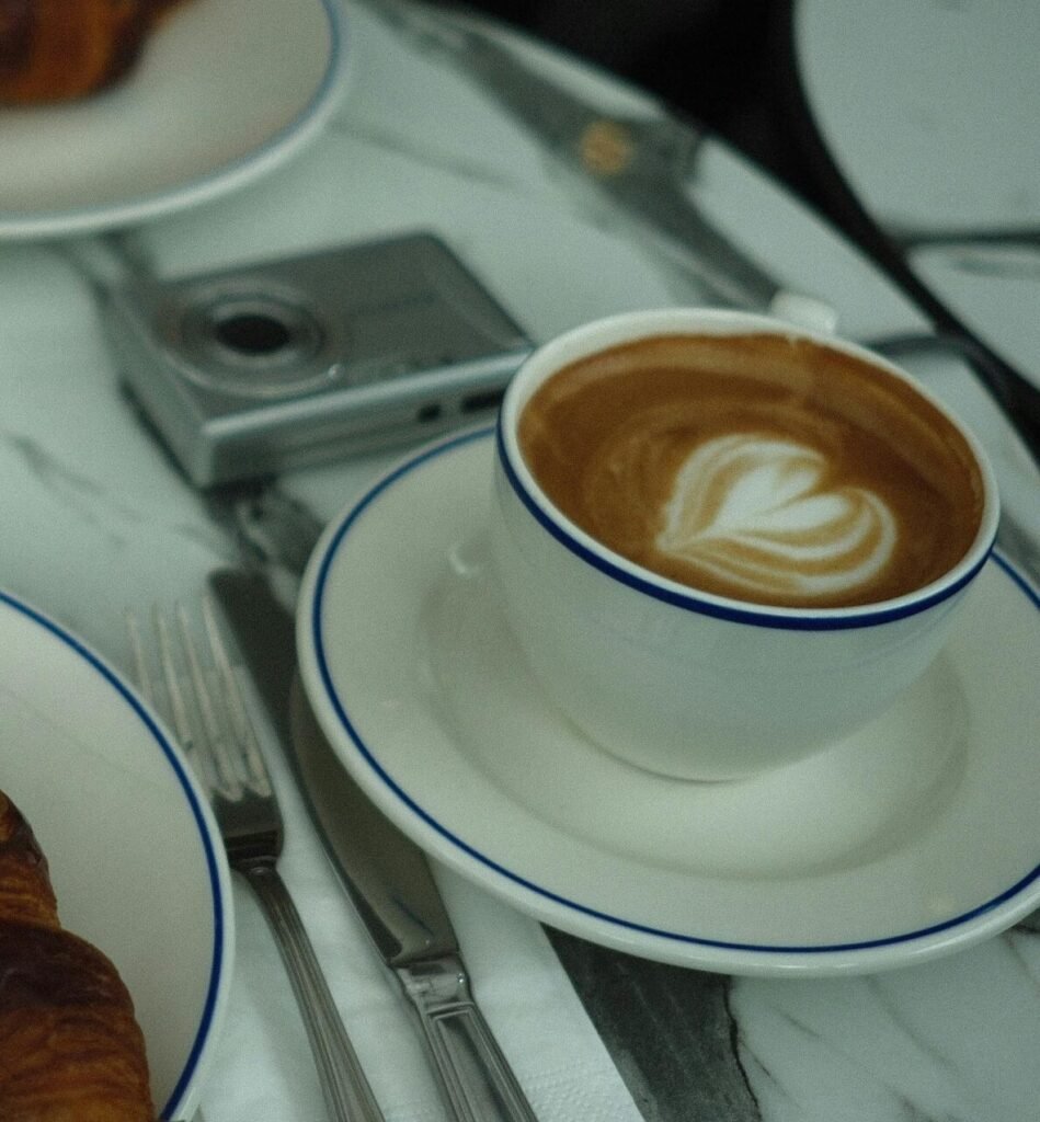 澳洲打工度假必備技能：SCA 初級+中級拉花證書的威力。拉花課程