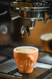 想開咖啡店？揭秘咖啡師證照考試內容與必修課程