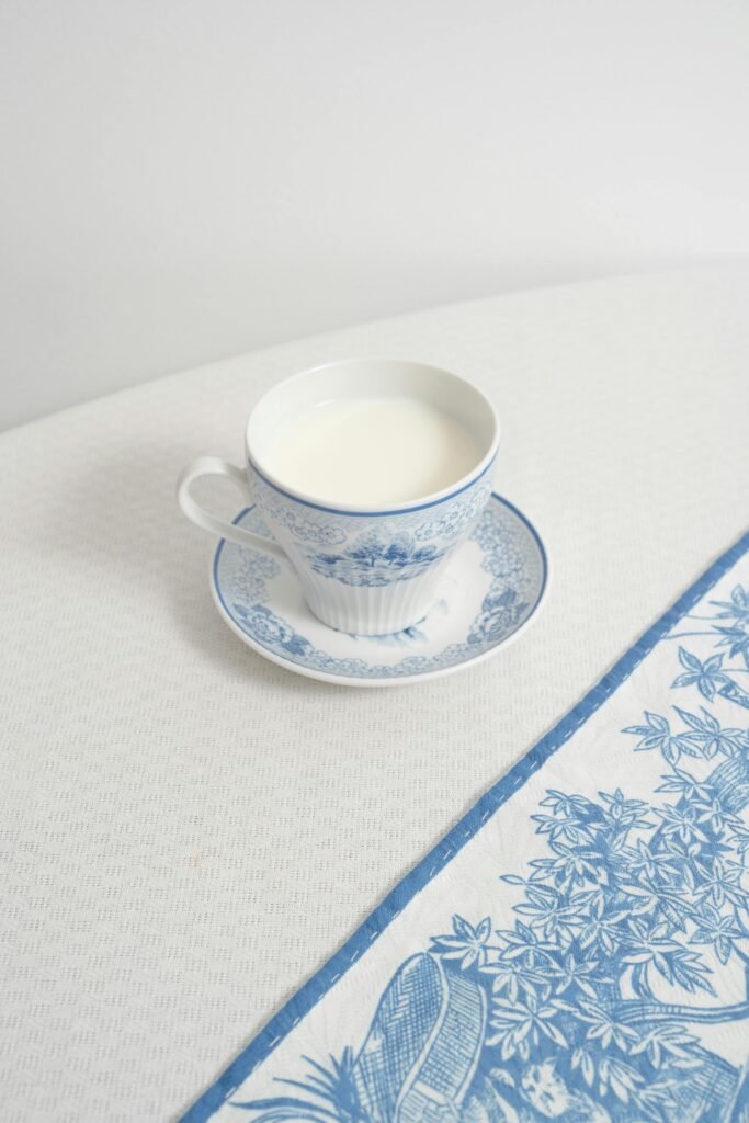 冰拿鐵與熱拿鐵的配方差異：冰塊融化後的濃度控制｜咖啡師證照