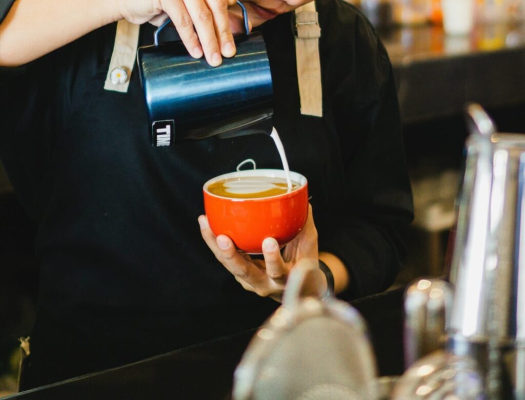 零基礎也能完美注花!拉花基礎入門體驗班: 3 指標看懂學習成效