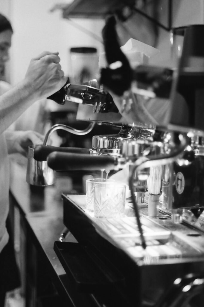 體驗班需要證書嗎？用「目的導向」決定下一步！咖啡拉花體驗班