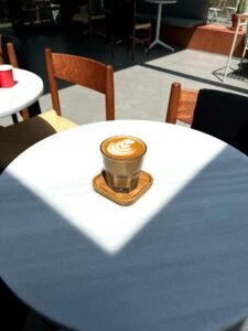 零基礎拉花第一課：認識拿鐵藝術的基本原理 | 咖啡拉花課程