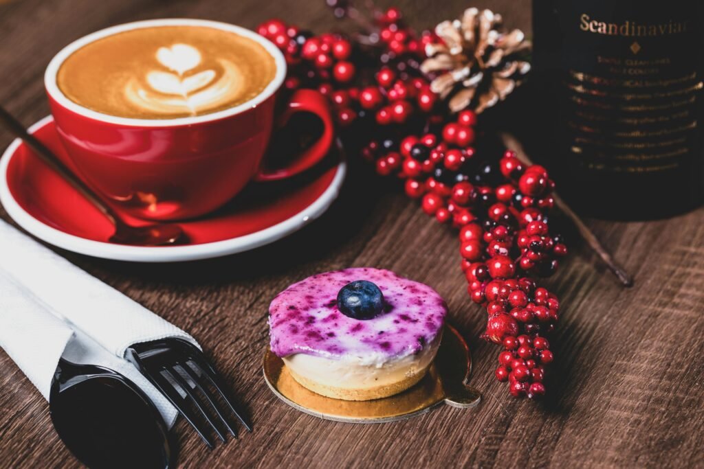 從拉花愛好者到專業咖啡師：教學者解析「咖啡拉花入門體驗班」