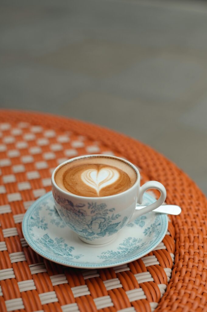 拉花學習的正確進階順序：SCA拉花課程，從零打造你的創業夢