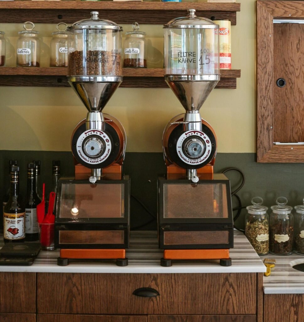 SCA拉花課程:從新手到能上吧台,拉花能力該如何分階段建立?