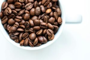 商業量產的挑戰:在不同環境濕度下維持烘豆曲線的一致性