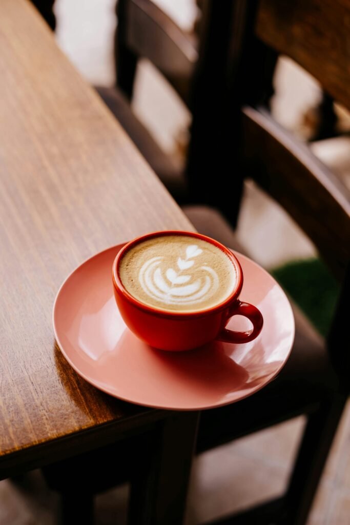 週末行程推薦：超療癒的「咖啡拉花基礎體驗課」，新手保證班