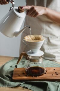 為什麼專業咖啡師沖的咖啡層次分明？SCA解密斷水與注水心法